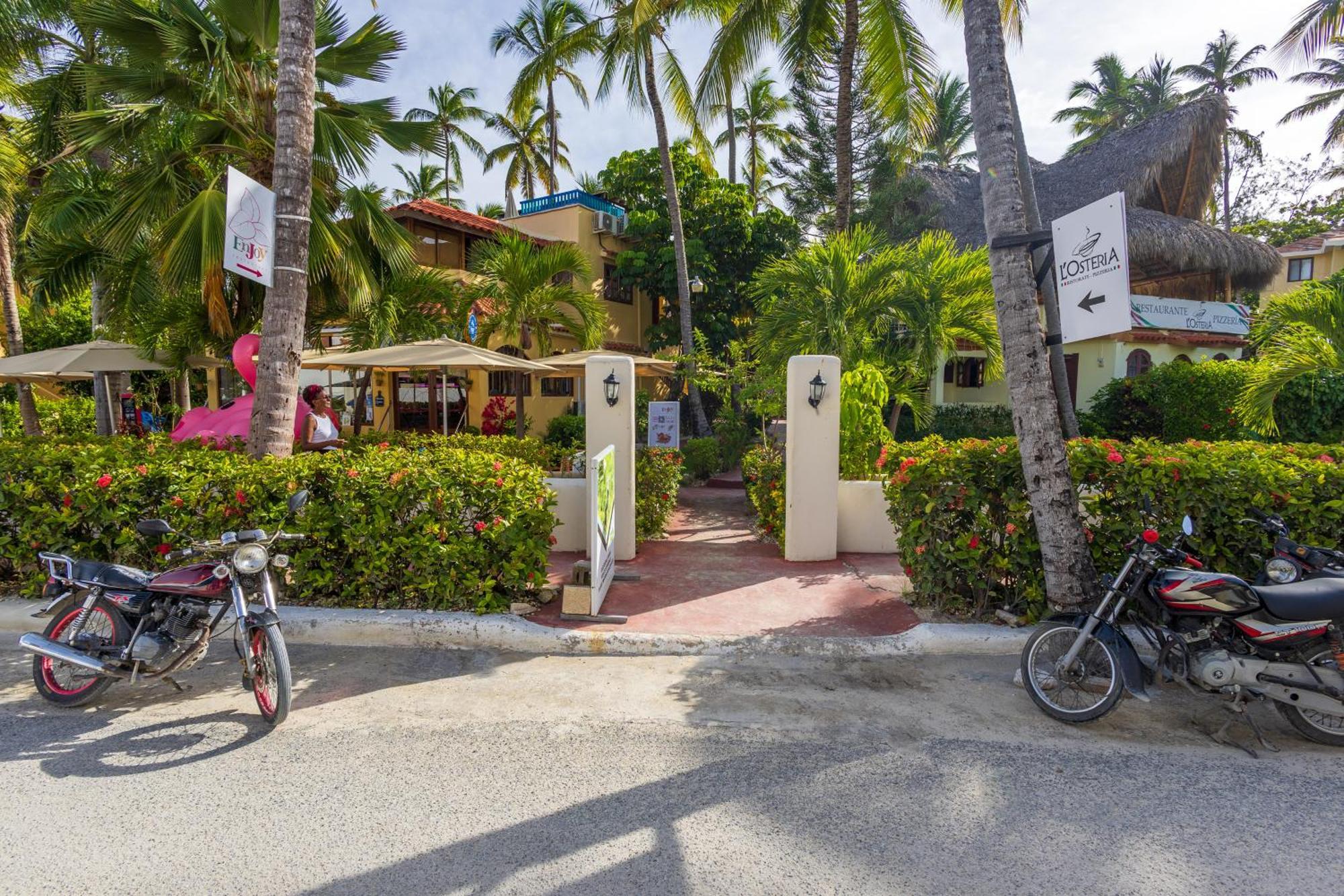Prime Ocean View Punta Cana Apartments - 3-Bedroom Getaway With Private Terrace On Bavaro Beach Экстерьер фото