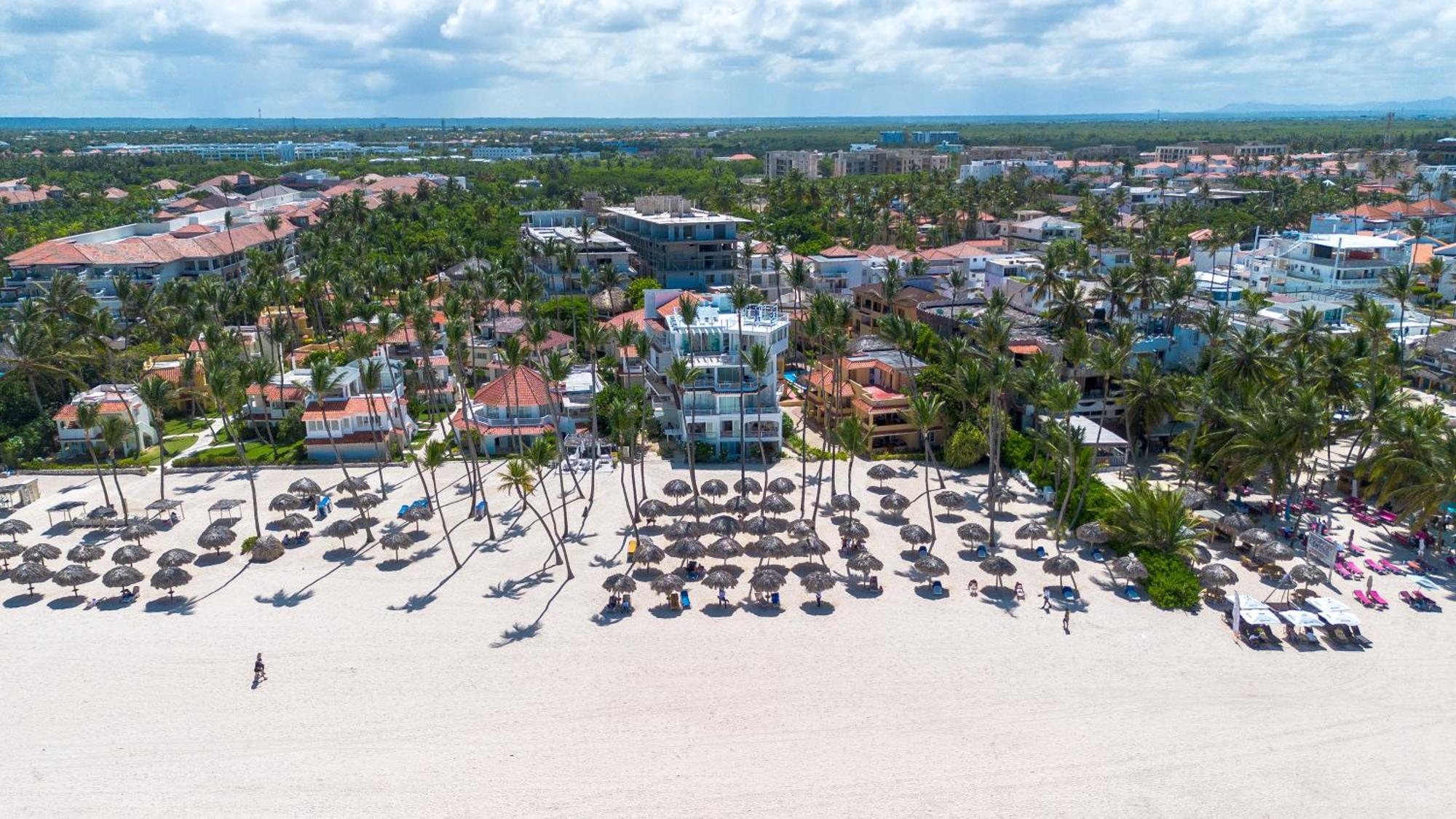 Prime Ocean View Punta Cana Apartments - 3-Bedroom Getaway With Private Terrace On Bavaro Beach Экстерьер фото