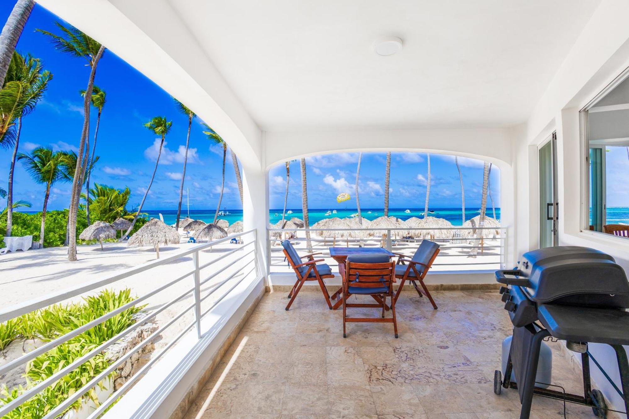 Prime Ocean View Punta Cana Apartments - 3-Bedroom Getaway With Private Terrace On Bavaro Beach Экстерьер фото