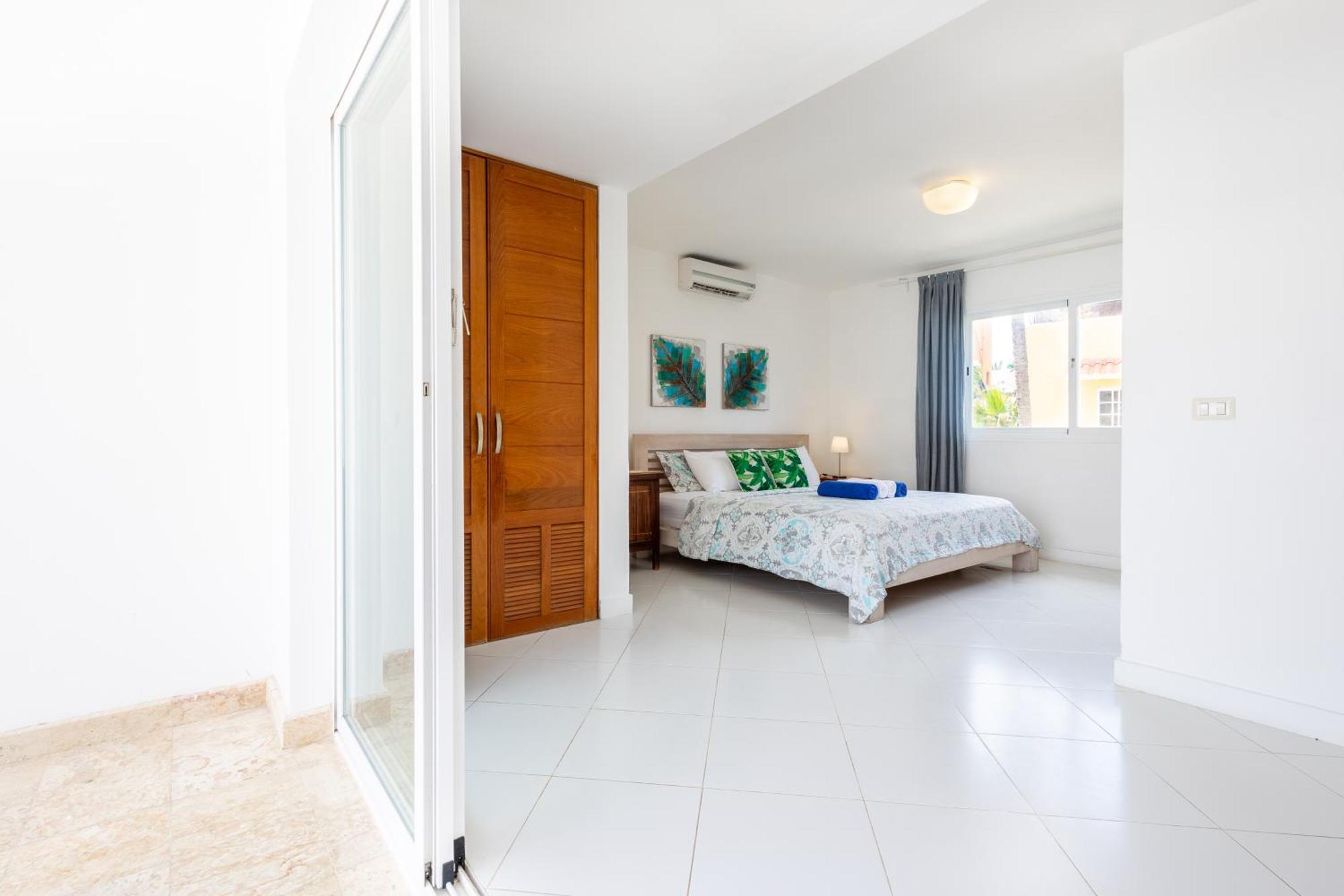 Prime Ocean View Punta Cana Apartments - 3-Bedroom Getaway With Private Terrace On Bavaro Beach Экстерьер фото